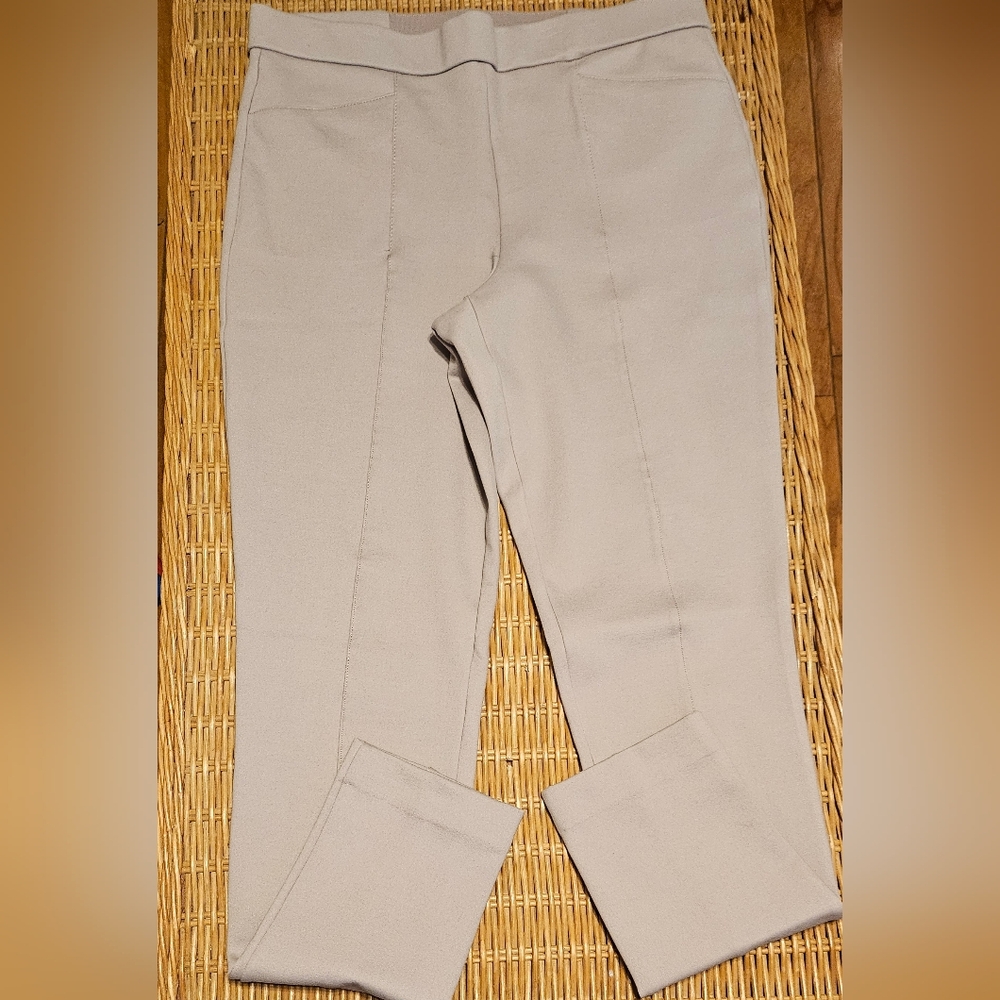 Nwot Anne Klein Cream Ankle Pants